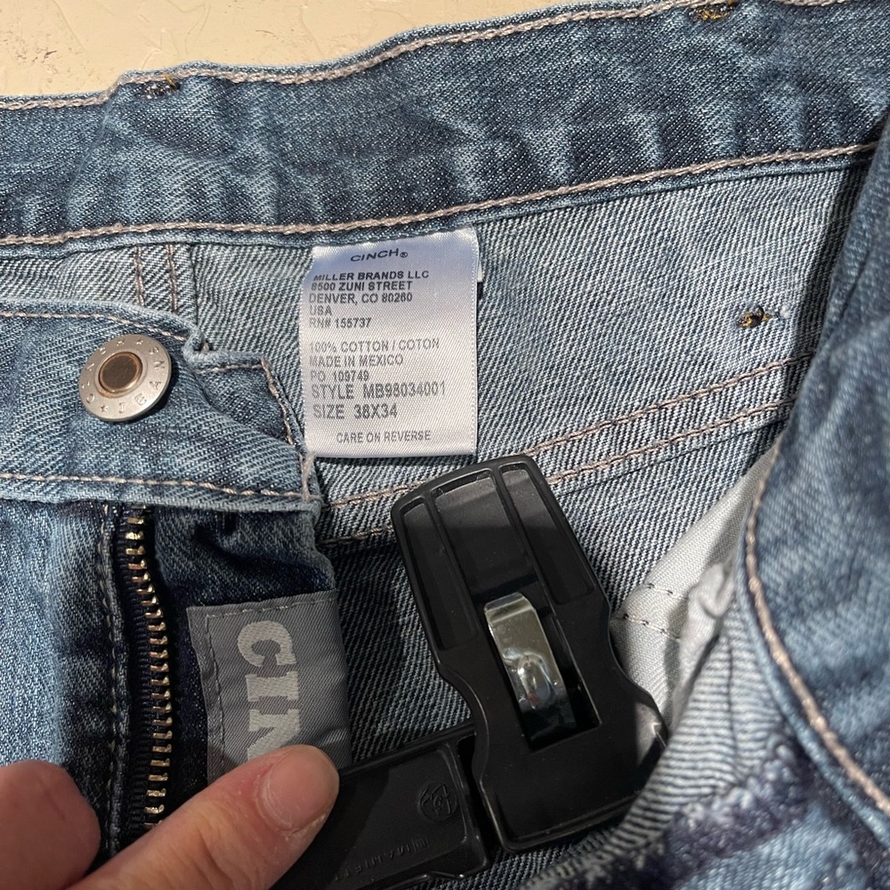 Cinch Jeans gently used